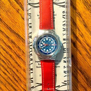 Rare Vintage Swatch Scuba 200 (chrome/red) in flawless condition.